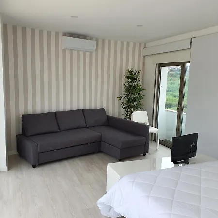 Figueira Apartment *